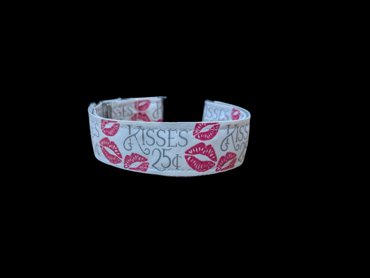 Kissing Booth Dog Collar